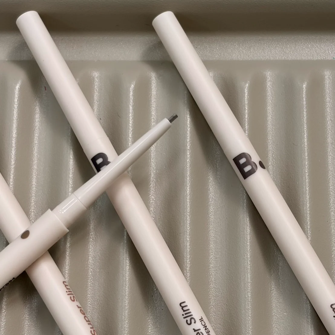 Banila Co B.By Banila Super Slim Brow Pencil 0.08g - Image 3