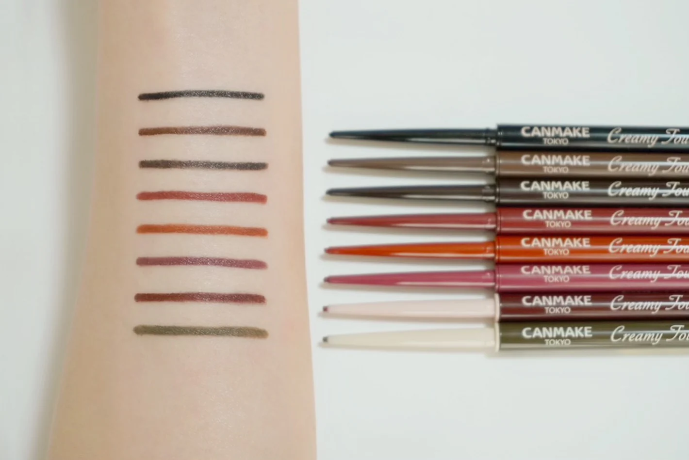 Canmake Creamy Touch Liner 01 Deep Black - Image 4