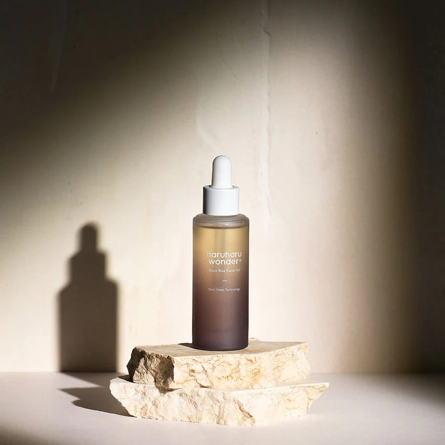 Haruharu Wonder Black Rice Facial Oil 30ml - Image 2