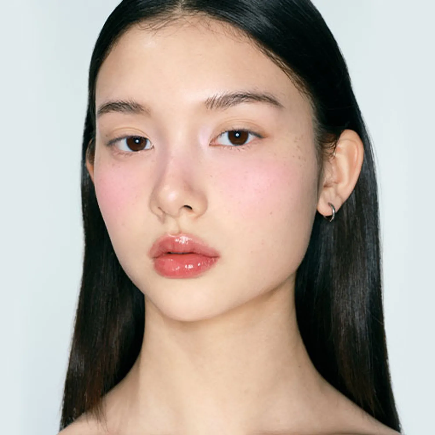 Naming Fluffy Powder Blush - Image 6