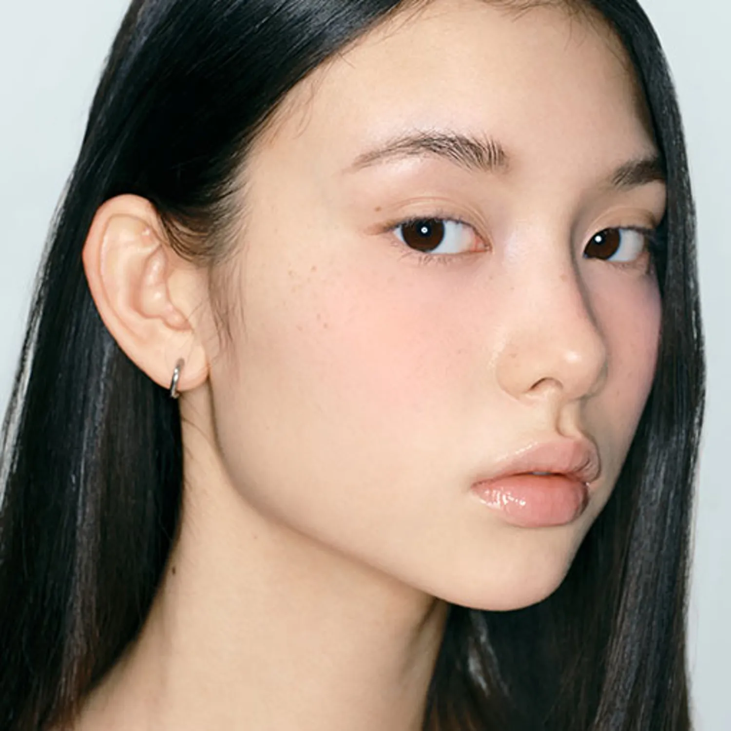 Naming Fluffy Powder Blush - Image 8