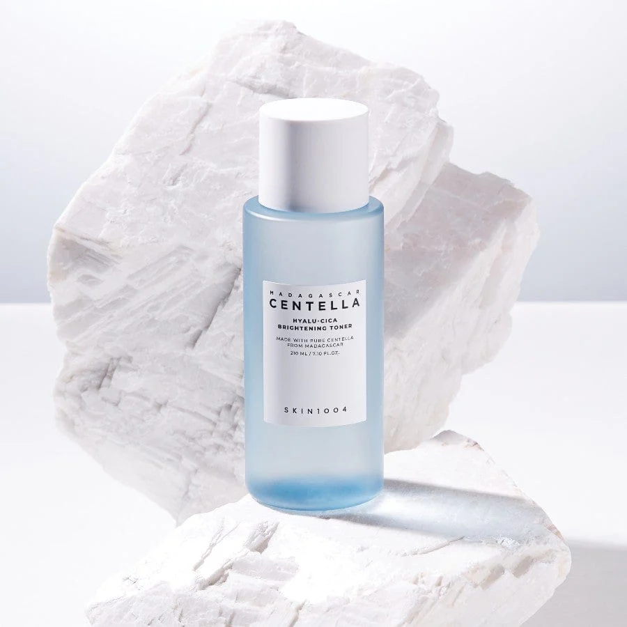 Skin1004 Madagascar Centella Hyalu-Cica Brightening Toner 210ml - Image 2