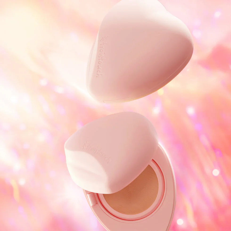 Troistouch Heart Glow Mesh Cushion - Image 3