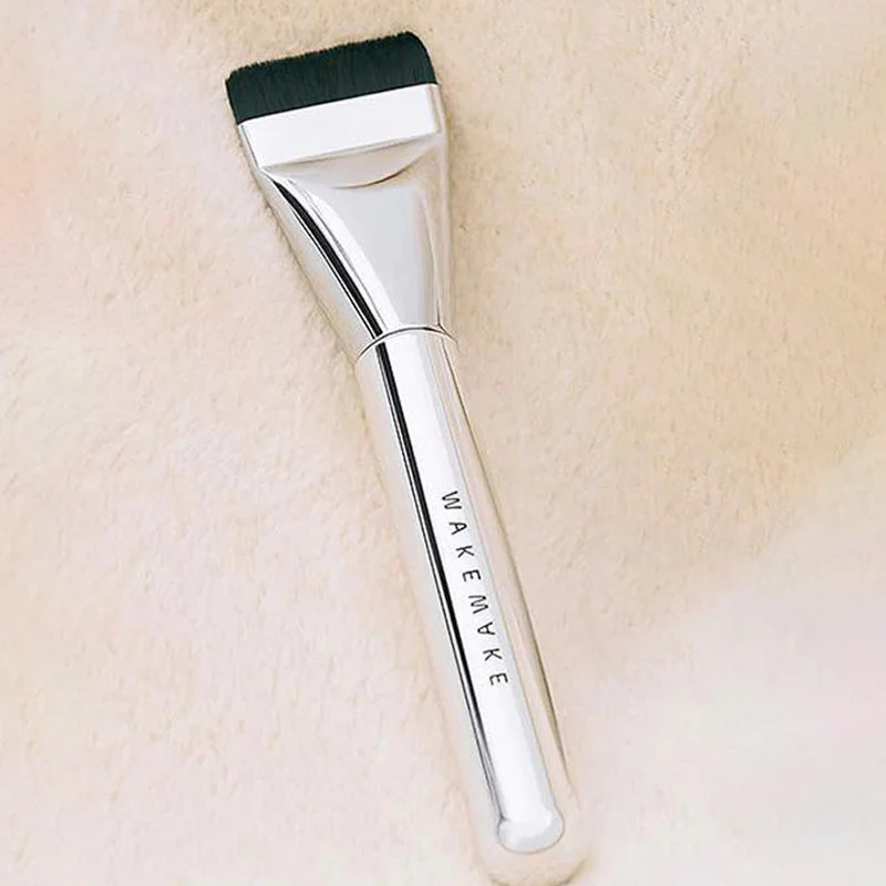Wakemake Spatula Wide Foundation Brush - Image 2